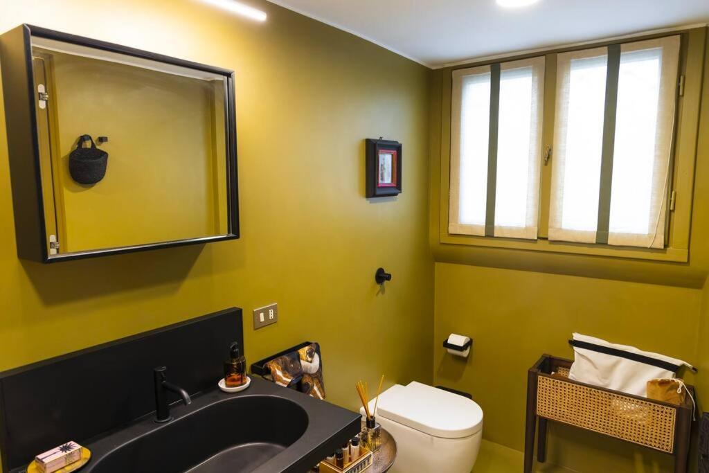 Luxury Bohemian Suite With Private Garden In Milaan Buitenkant foto