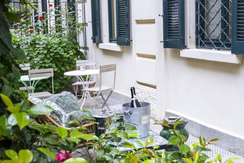 Luxury Bohemian Suite With Private Garden In Milaan Buitenkant foto